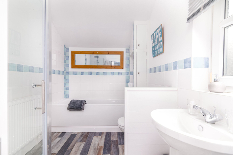 Bathroom 3, Hope Street, North Yorkshire