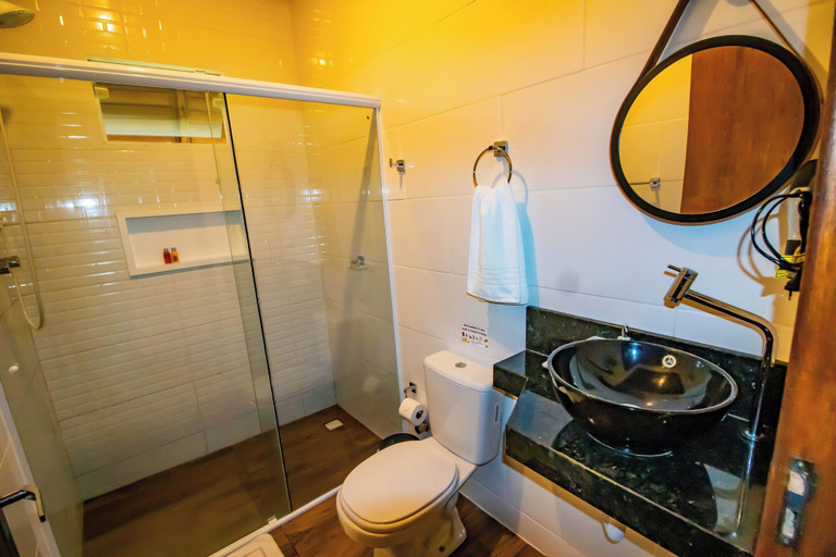 Bathroom, Villa Park Chalés, Penha