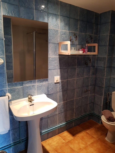 Bathroom 4, Apartamentos Bressol, Baleares