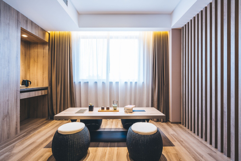 Business Facilities