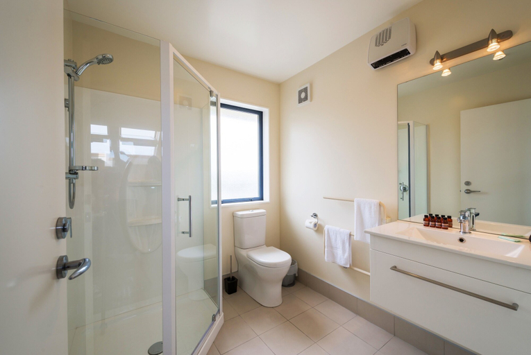 Bathroom 3, 123 Motel, Christchurch