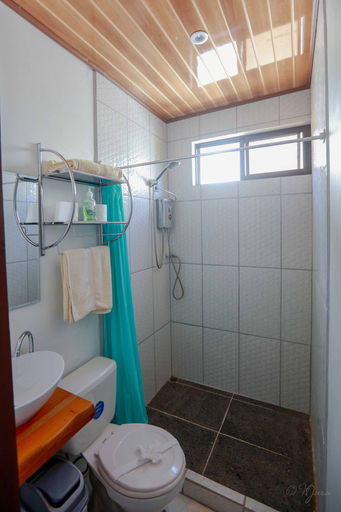 Bathroom 5, 2 Comfortable New Villas Near Pacific, Private Pool With Waterfall!, Parrita
