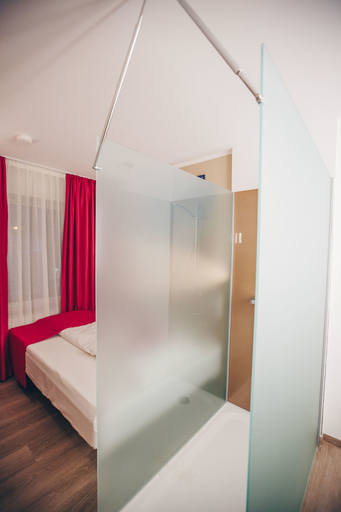 Bedroom 4, Hotel Luckys Inn GmbH, Hamburg