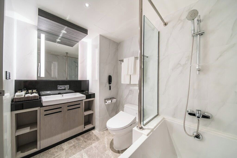 Bathroom 17