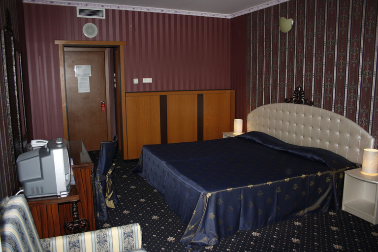 Bedroom 4, Hotel Sunset, Nesebar