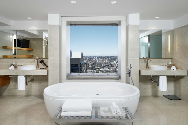 Bathroom 25