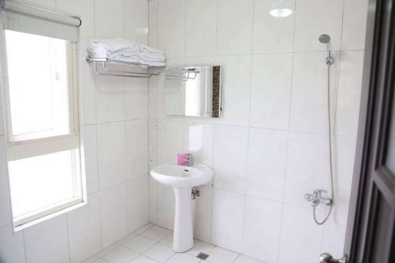 Bathroom, Sunflower B&B, Hualien