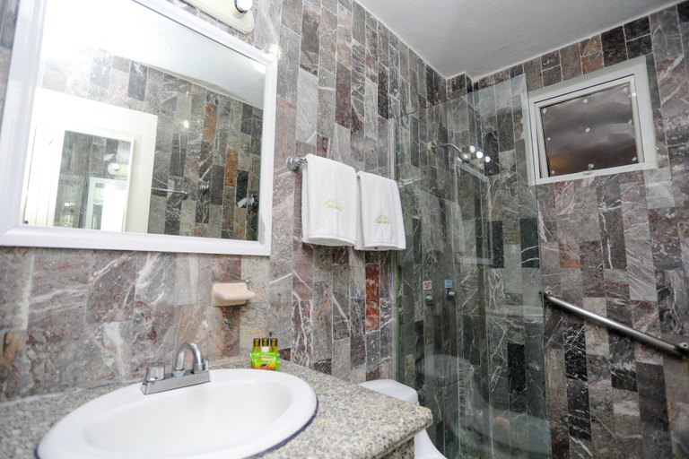 Bathroom 4, Hotel Santa Maria Cancun, Isla Mujeres