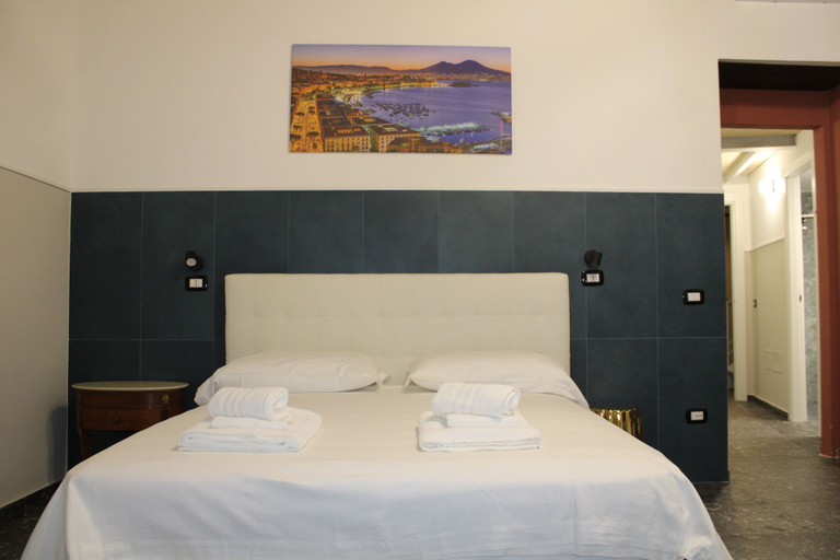 Bedroom 4, La Suite del Centro Storico, Napoli