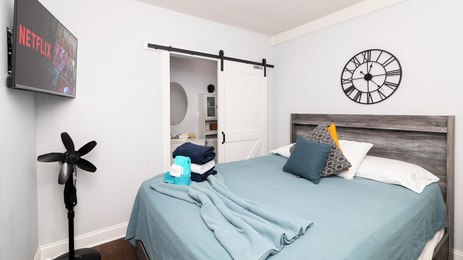 Bedroom 1, Seminole Heights Retreat #B, Hillsborough