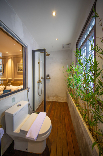 Bathroom 5, Reunion Residence, Penang Island