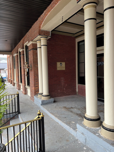 Exterior & Views 2, The Fallon Hotel, Clinton