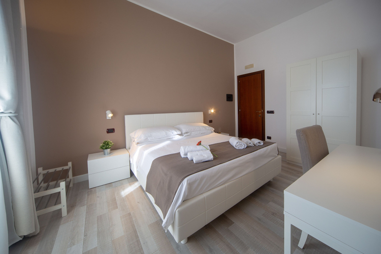Bedroom 4, Casa Albergo Portale Pirrera, Ragusa