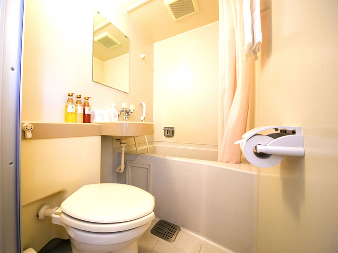 Bathroom 4, Heiwadai Hotel 5, Fukuoka