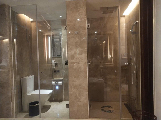 Bathroom 4, Ramada Plaza Qiandeng Kunshan, Suzhou