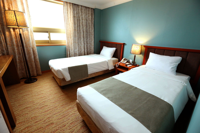 Bedroom 4, Prime Tourist Hotel, Dong