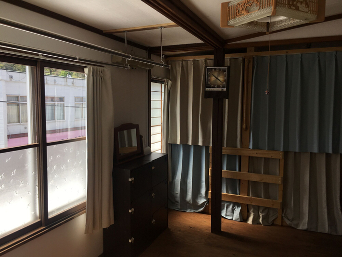 Bedroom 3, Guest House Sato Shoten - Hostel, Toyoura
