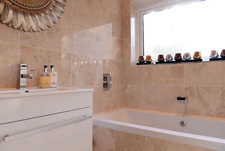 Bathroom, The Retreat, East Sussex