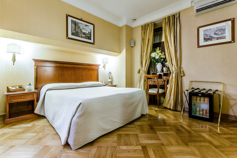 Bedroom 4, Luxury Rooms H 2000 Roma, Rome