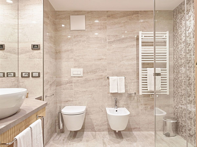Bathroom 5, Cerana Relax Hotel, Trento