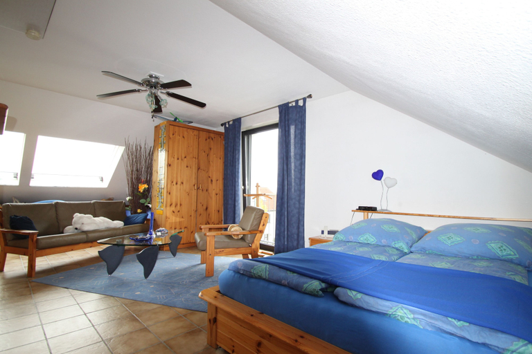 Bedroom 2, B&B am See - Privatzimmer, Köln