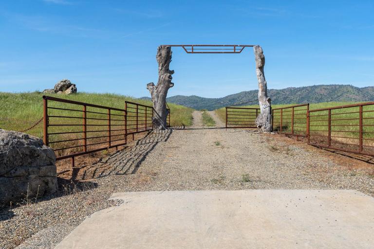 Others 5, Paradise Valley, Madera