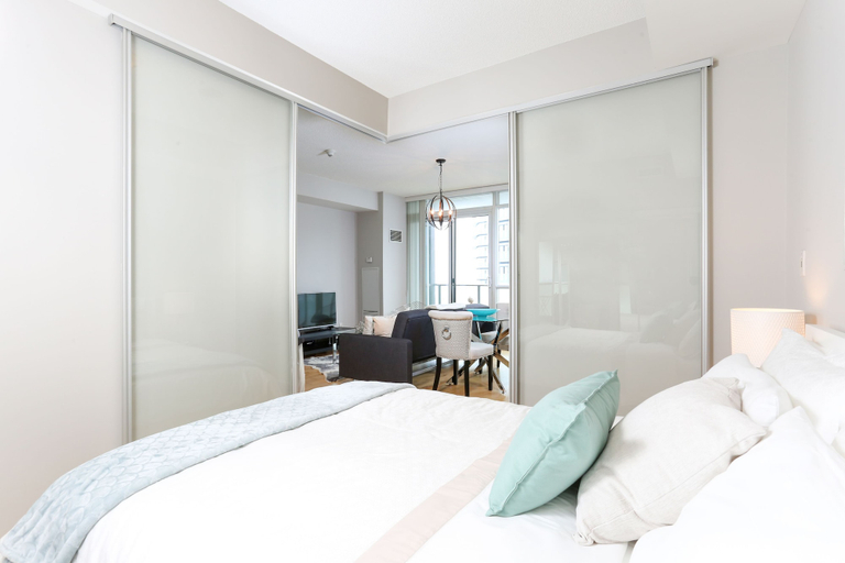 Bedroom 3, Platinum Suites - Scotia Bank Arena, Toronto