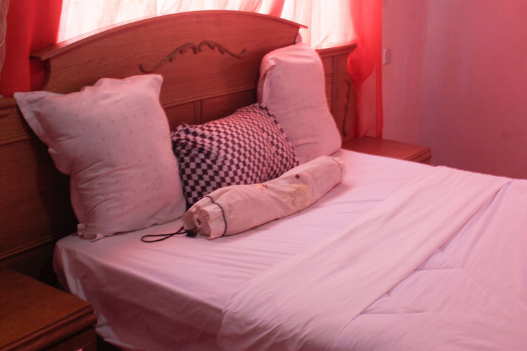 Bedroom 2, Lillo Executive Lodge, Lusaka