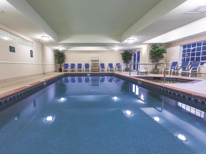 Sport & Beauty 5, Stay Well Inn & Suites, Lee