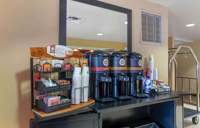 Food & Drinks 3, Extended Stay America Suites Jacksonville Camp Lejeune, Onslow