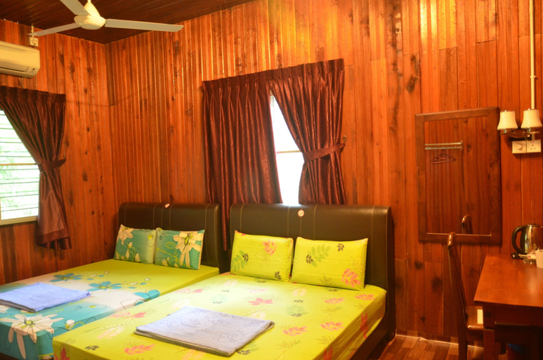 Bedroom 2, Country House Pulai Holiday Village, Gua Musang