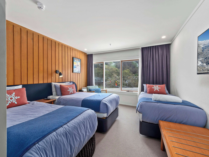 Bedroom 3, Thredbo Alpine Hotel, Snowy River