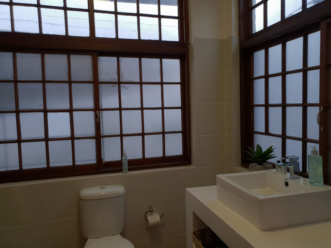 Bathroom 4, Westbank, City of Cape Town