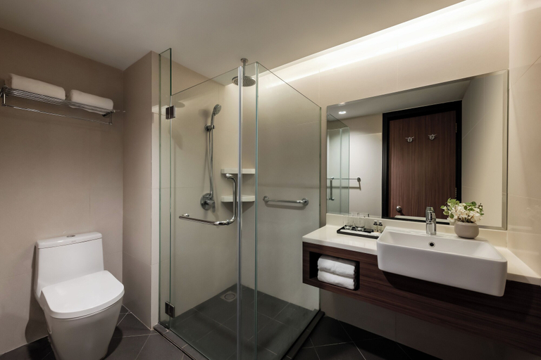 Bathroom 5, Oakwood Hotel & Residence Kuala Lumpur, Kuala Lumpur