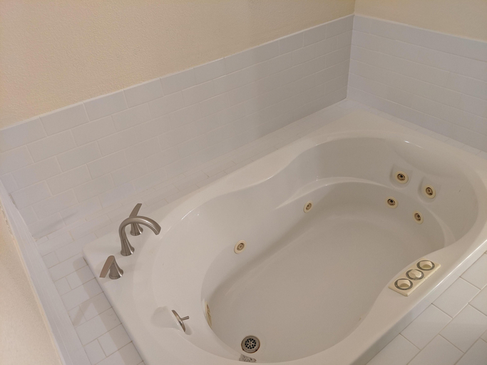 Bathroom 2, Broadway Loft, Greene
