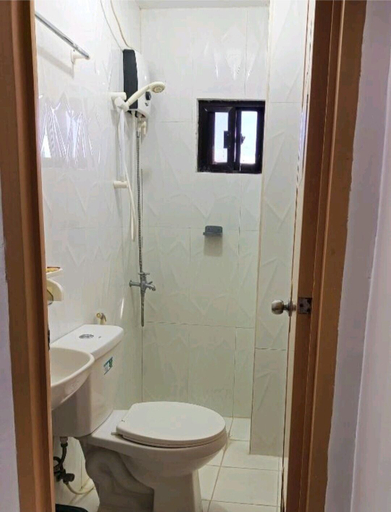 Bathroom, Alicia Apartment, Pasay City