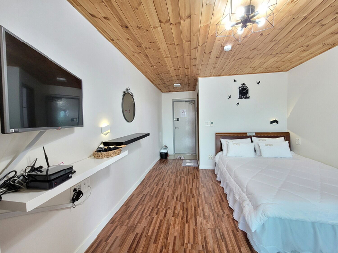 Bedroom 2, Starlightdrops Pension, Jeju