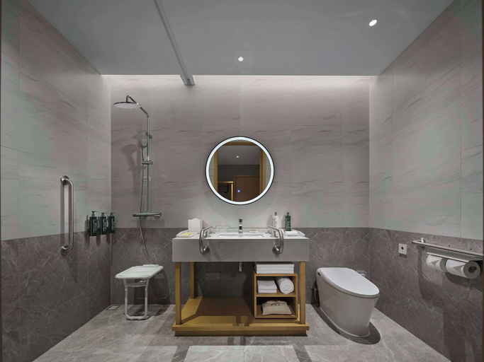 Bathroom 4, Hilton Garden Inn Beijing Haidian Daoxiang Lake, Beijing