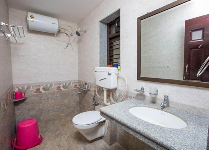 Bathroom 4, Beachfront Villas, Ratnagiri