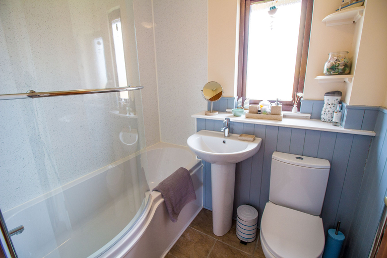 Bathroom 3, Beach House Walk, Fife