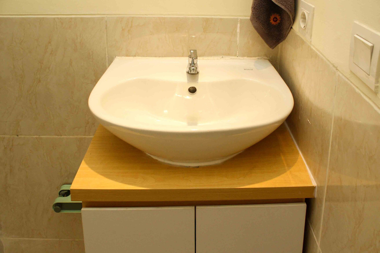 Bathroom 2, Comfortable And Spacious 2Br At Meikarta Apartment, Cikarang