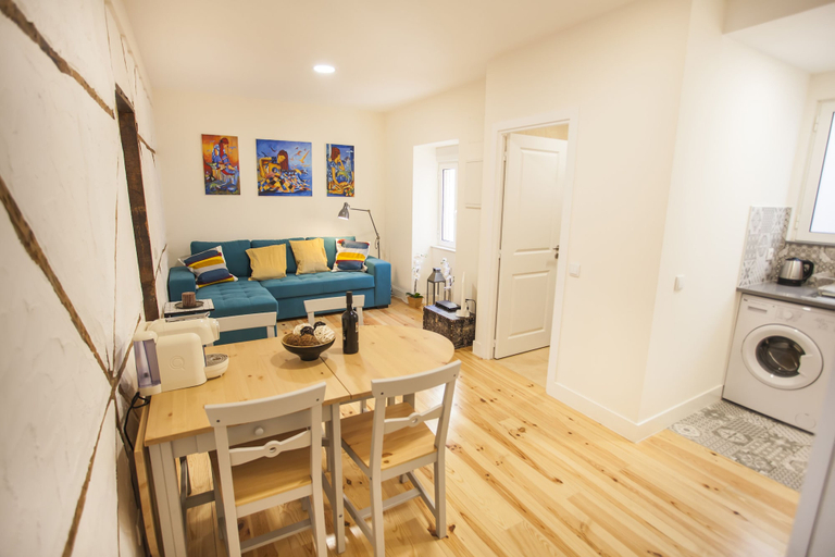 Others 5, Graça Traditional Apartment, Lisbon