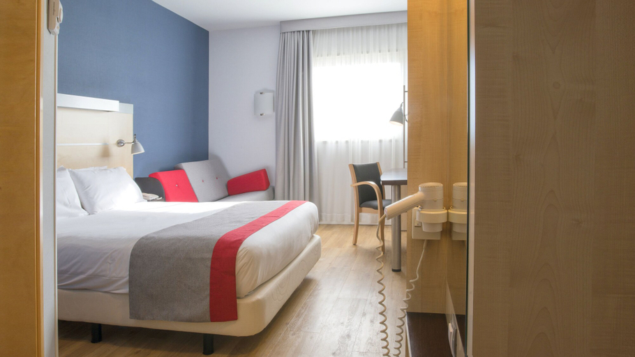 Bedroom 5, Holiday Inn Express MADRID - RIVAS by IHG, Madrid