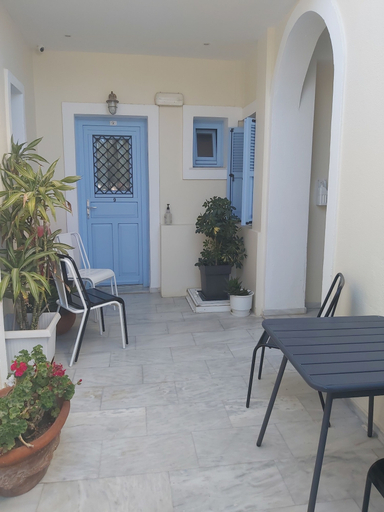 Others 5, Villa Roussa, South Aegean