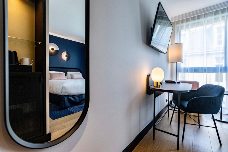 Bedroom 30