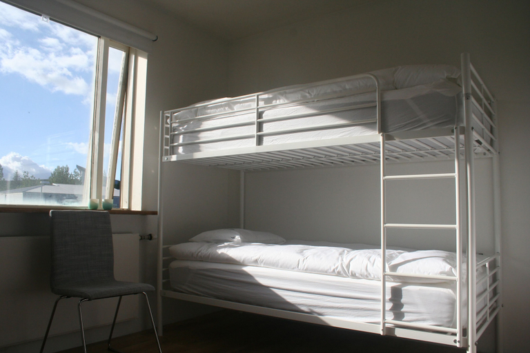 Bedroom 3, Hot Springs Hostel, Hveragerði