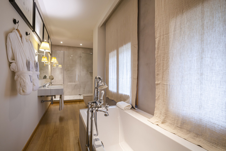 Bathroom 4, Margot House, Barcelona