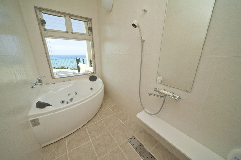 Bathroom 3, Onnason vacation rental C, Onna