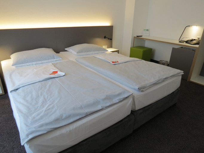 Bedroom 5, Comfor Hotel Ulm City, Ulm