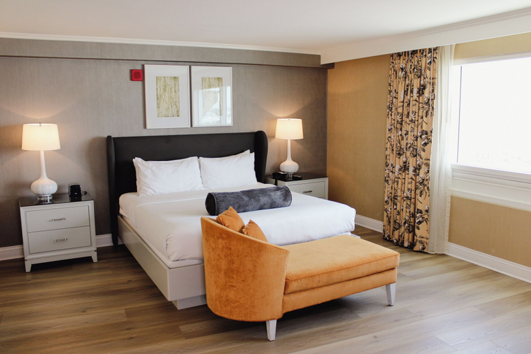 Bedroom 4, The Commerce Casino & Hotel, Los Angeles